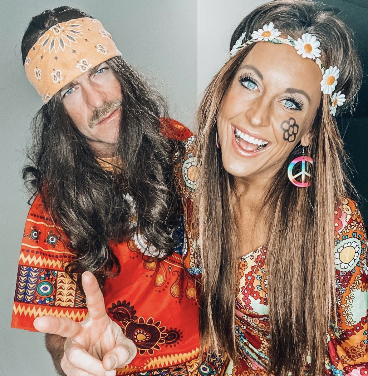 Costume Hippie Couple